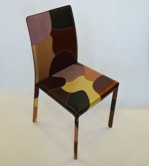 chaise cuir et tissu