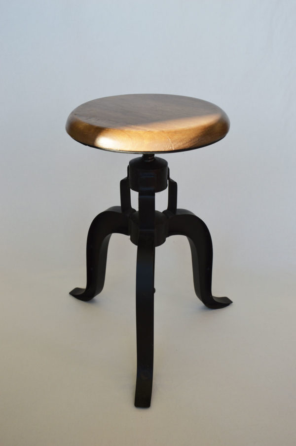 Tabouret à vis